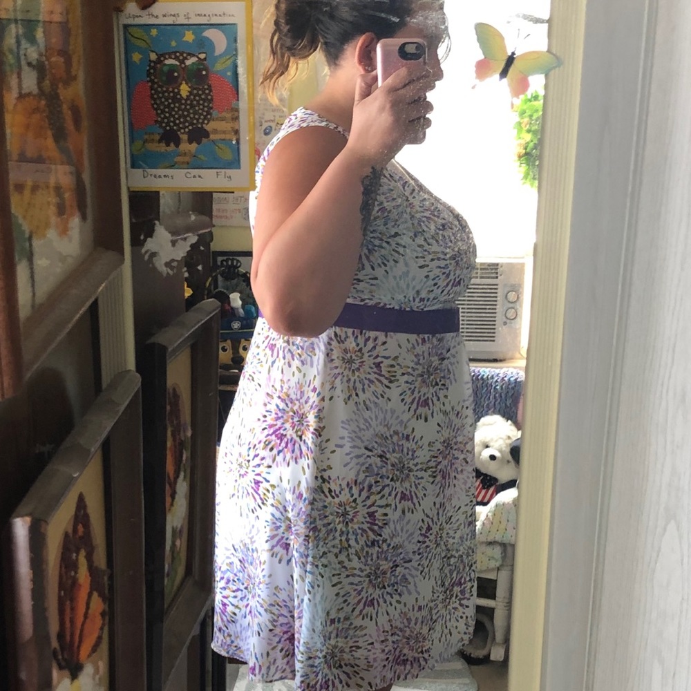 🎢Springtime dress🎢 - Picture 2 of 3